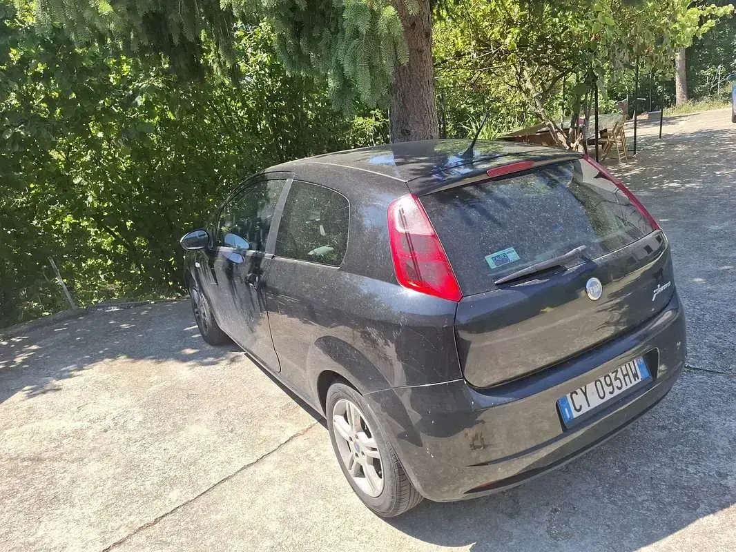 Usata Fiat Grande Punto 75 CV (55 kW) 2006 Utilitaria