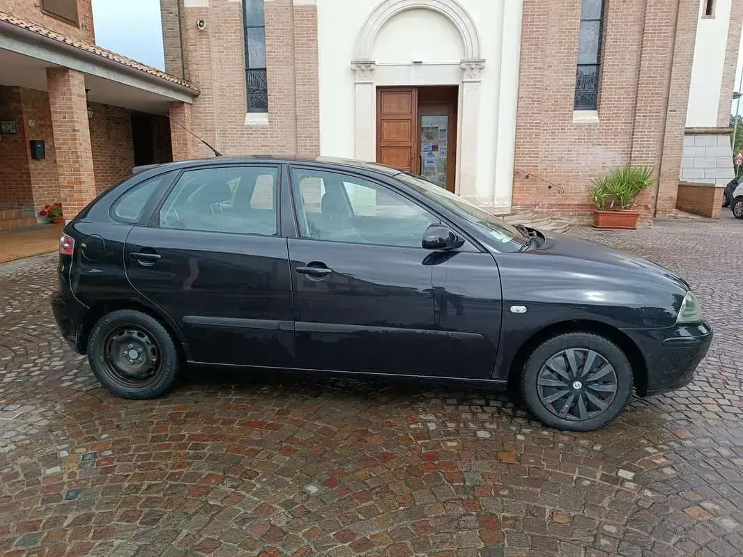Usata Seat Ibiza 75 CV (55 kW) 2001 Utilitaria