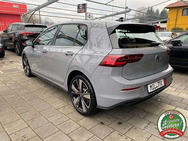 Usata VW Golf VIII GTE 245 CV (180 kW) 2023 Grigio Berlina