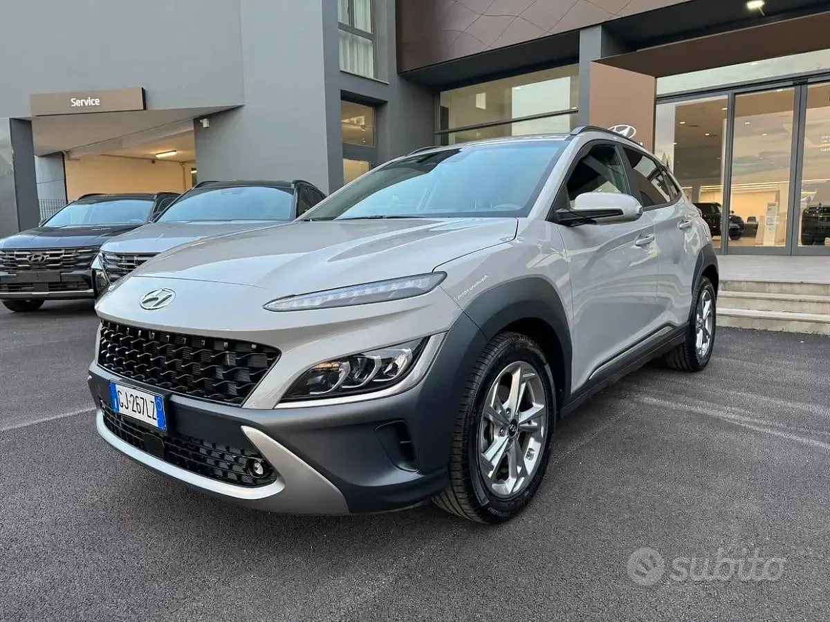 Gebraucht Hyundai Kona 120 PS (88 kW) 2022 Grau SUV