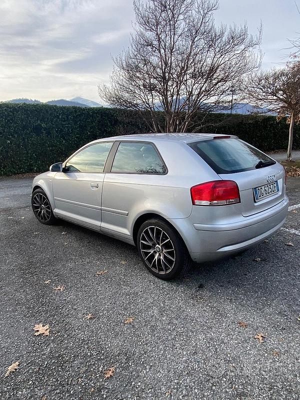 Usata Audi A3 140 CV (102 kW) 2007 Grigio Berlina