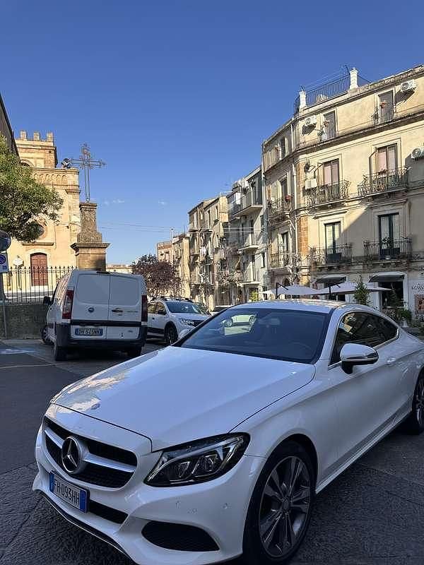 Usata 2017 Mercedes C220 Coupé | 19.900 € (Buon prezzo) - Immagine 1/4
