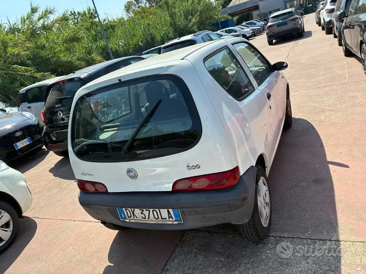 Usata Fiat 600 54 CV (39 kW) 2007 Bianco Utilitaria