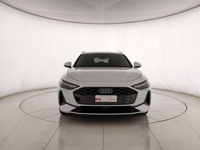 Käytetty Audi A5 Advanced Plus 204 HP (150 kW) 2025 Valkoinen Farmari