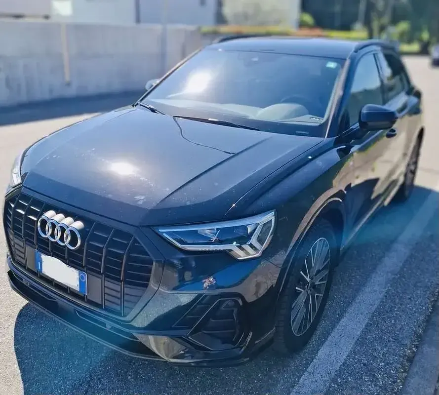 Usata Audi Q3 Ambiente 150 CV (110 kW) 2022 Nero SUV