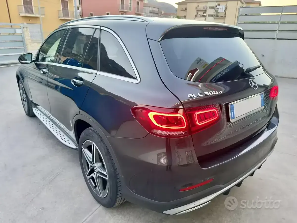 Usata Mercedes E300 Premium Plus 245 CV (180 kW) 2019 Grigio SUV
