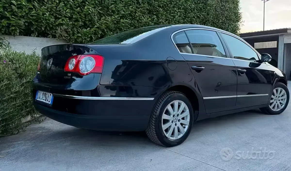 Usata VW Passat Comfortline 150 CV (110 kW) 2009 Nero Berlina