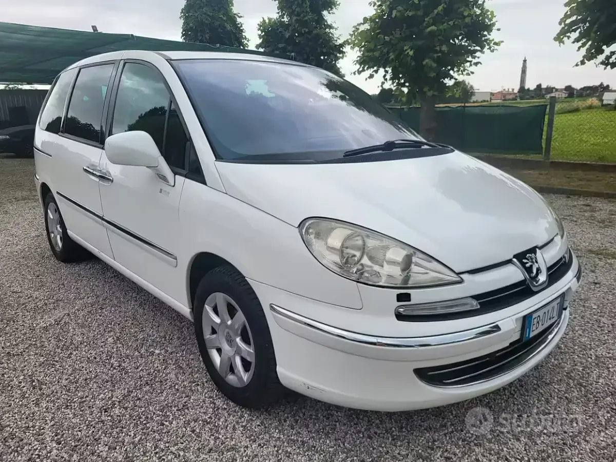 Usata Peugeot 807 170 CV (125 kW) 2010 Bianco Monovolume