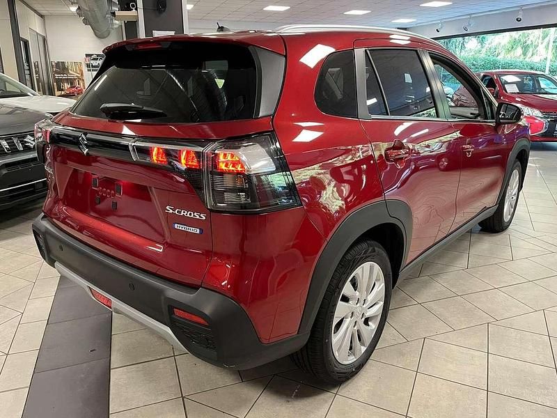 Nuova Suzuki SX4 S-Cross 129 CV (94 kW) 2026 Rosso SUV