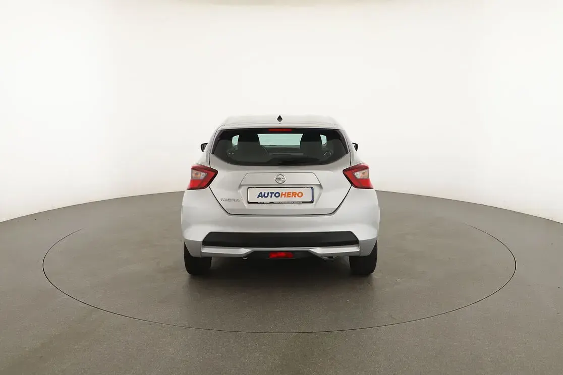 Usata Nissan Micra Acenta 90 CV (66 kW) 2018 Argento Utilitaria