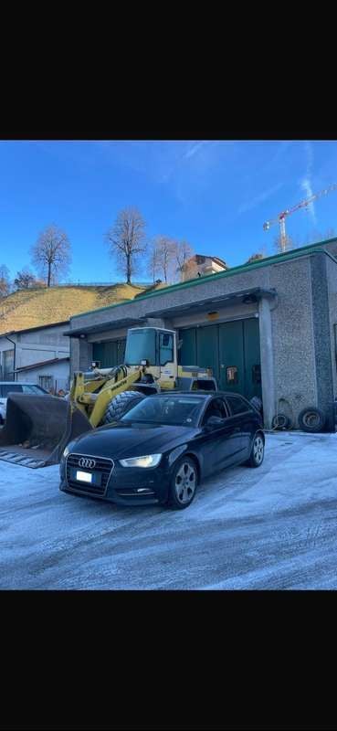 Nero Usata 2013 Audi A3 Due volumi | 11.000 € (Ottimo prezzo) - Immagine 1/4