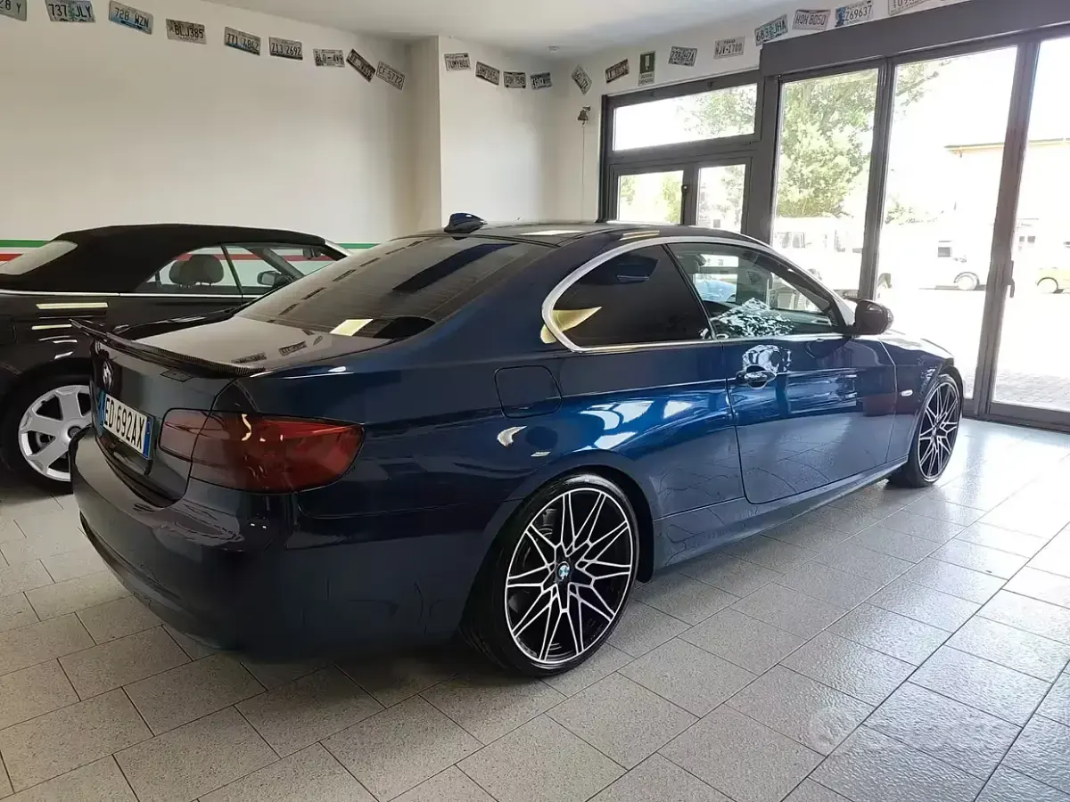 Usata BMW 330 272 CV (200 kW) 2010 Blu Coupé