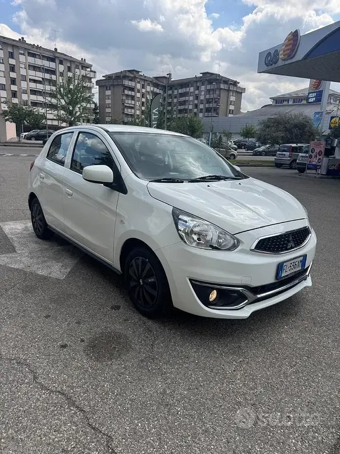 Usata Mitsubishi Space Star 71 CV (52 kW) 2017 Bianco Utilitaria