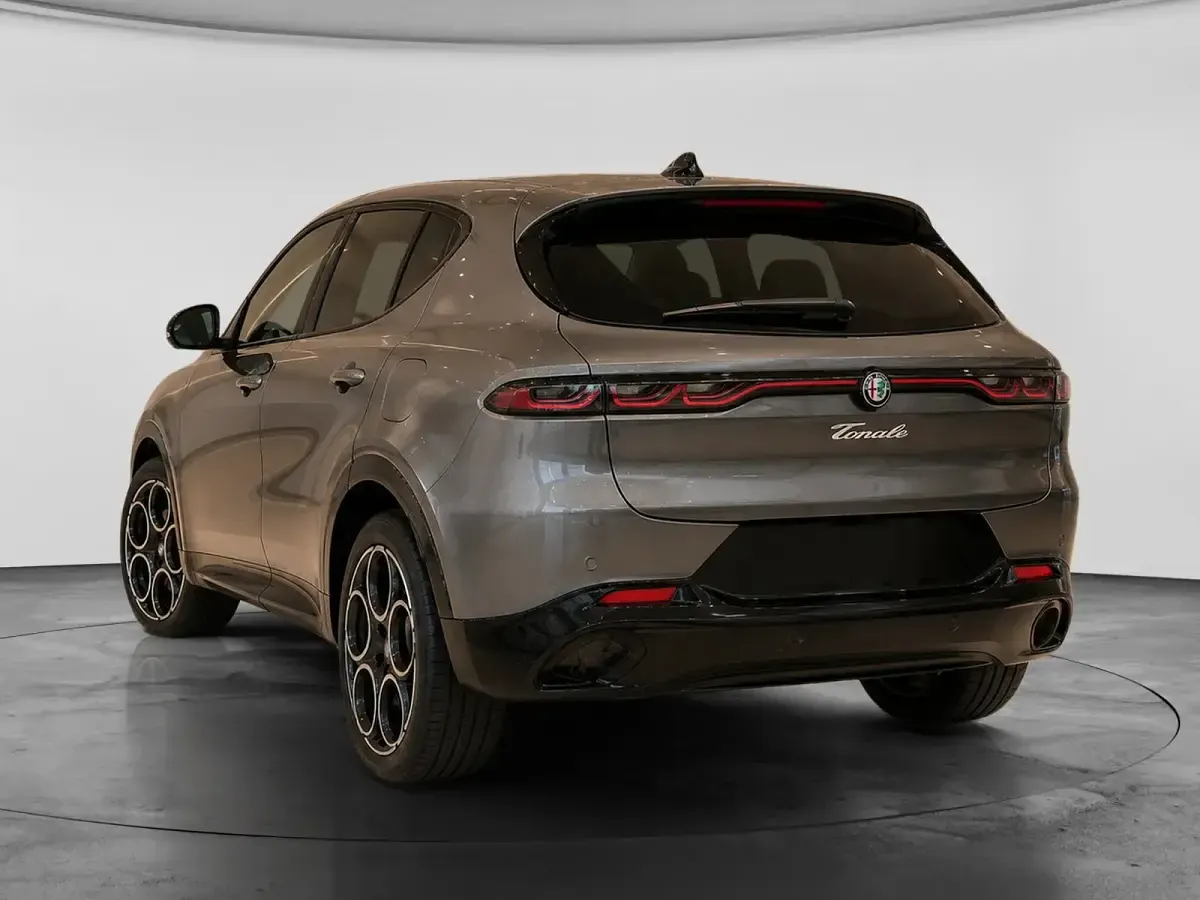 Usata Alfa Romeo Tonale Veloce 131 CV (96 kW) 2024 Grigio SUV