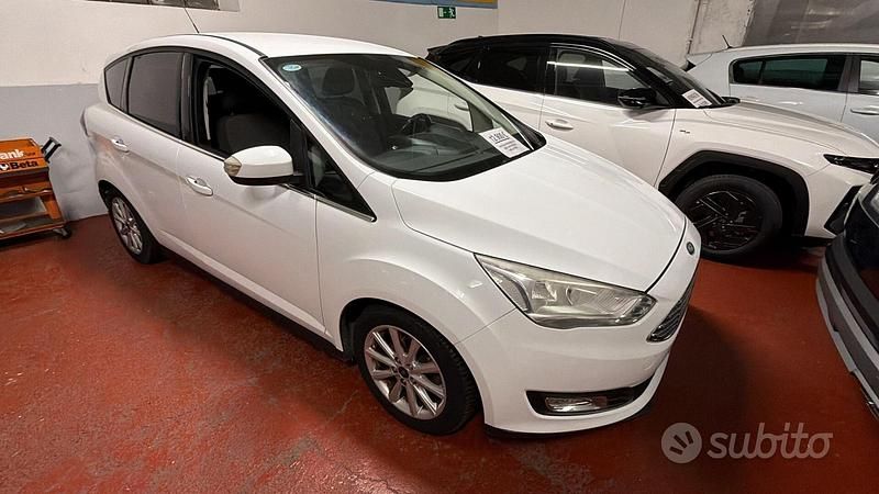 Begagnad Ford C-MAX Titanium 120 HK (88 kW) 2016 Vit Minibuss