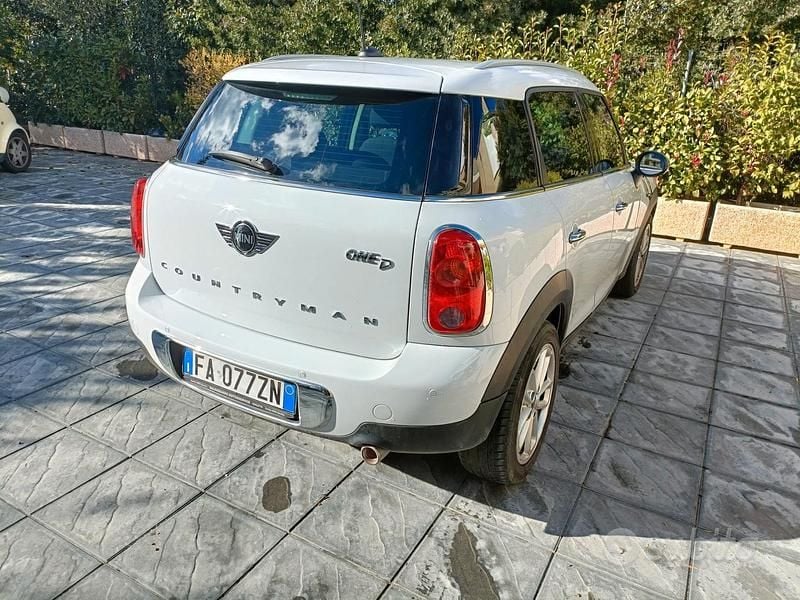 Usata Mini One D Countryman 90 CV (66 kW) 2016 Bianco SUV