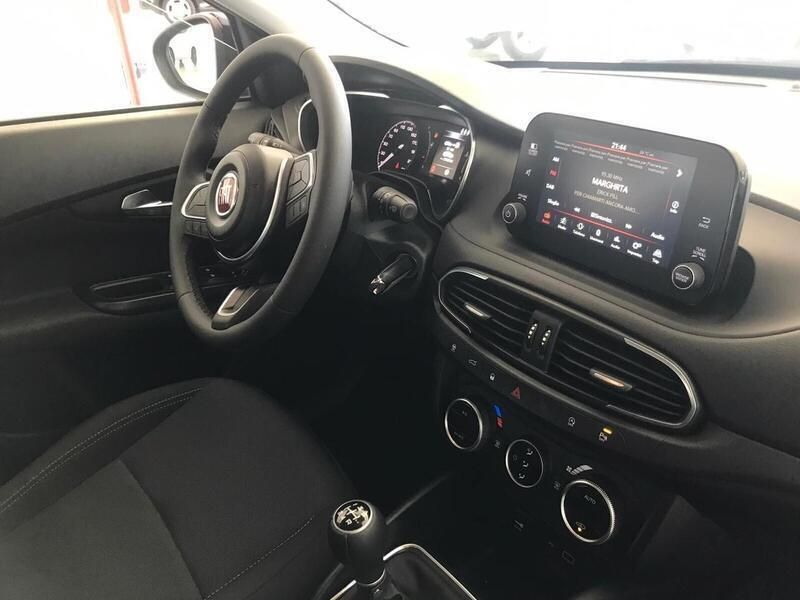 Usata Fiat Tipo City Life 100 CV (73 kW) 2021 Blu metallizzato Berlina