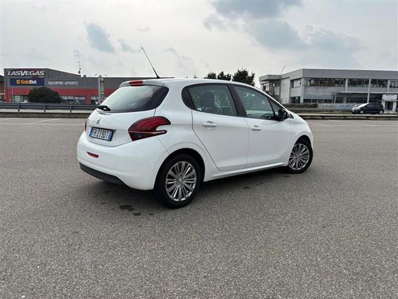 Usata Peugeot 208 Active 75 CV (55 kW) 2017 Bianco Utilitaria