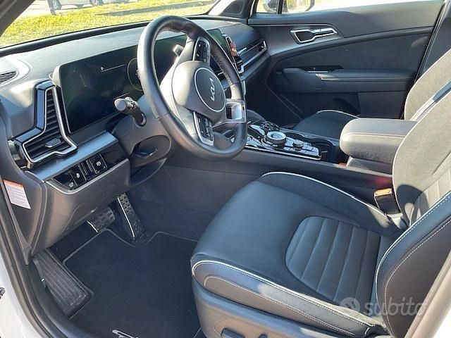 Usata Kia Sportage GT-Line 186 CV (136 kW) 2024 Bianco SUV