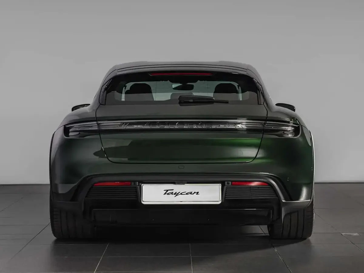 Nuova Porsche Taycan 4 Cross Turismo Cross Turismo 319 kW (435 CV) 2026 Oak green Station wagon