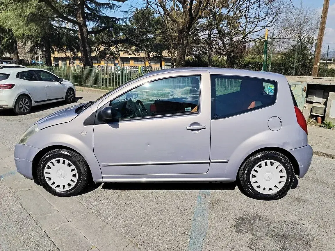Occasion Citroën C2 Elegance 60 ch (44 kW) 2004 Gris Citadine
