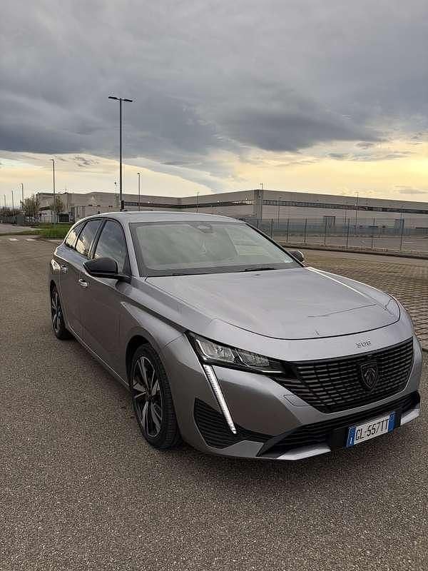 Usata Peugeot 308 SW Allure 131 CV (96 kW) 2022 Station wagon