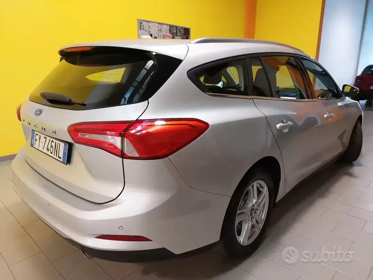 Usata Ford Focus Business Edition 120 CV (88 kW) 2019 Grigio Station wagon