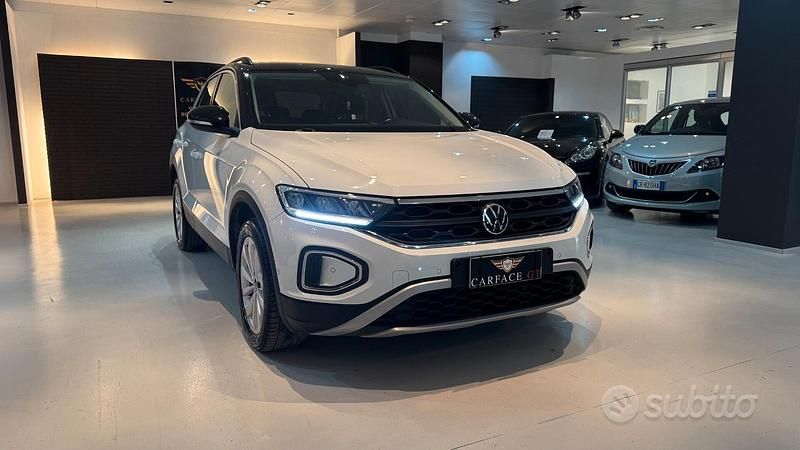 Usata VW T-Roc Advance 116 CV (85 kW) 2022 Bianco SUV