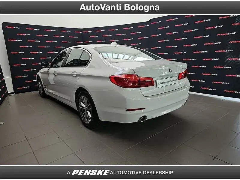 Usata BMW 520 Comfort Edition 190 CV (139 kW) 2019 Bianco Utilitaria