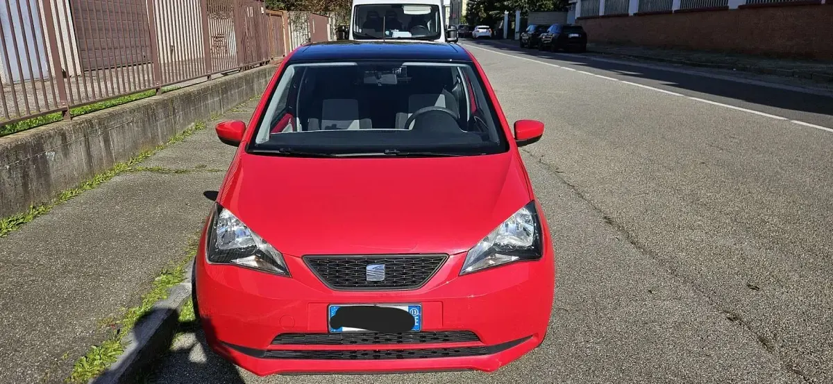 Usata Seat Mii Style 68 CV (50 kW) 2013 Rosso Utilitaria