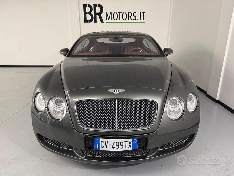 Usata Bentley Continental GT 559 CV (411 kW) 2004 Grigio Coupé