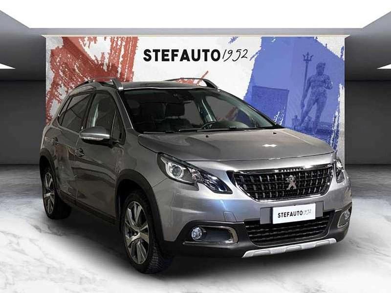 Grigio artense Usata 2019 Peugeot 2008 S SUV | 10.400 € (Super prezzo) - Immagine 1/4