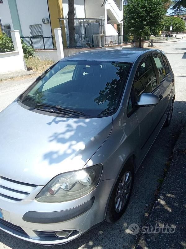 Grigio Usata 2006 VW Golf V Tre volumi | 2000 € (Ottimo prezzo) - Immagine 1/4
