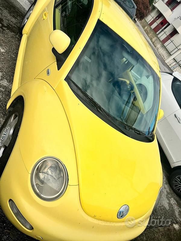 Usata VW New Beetle 2000 Giallo Utilitaria