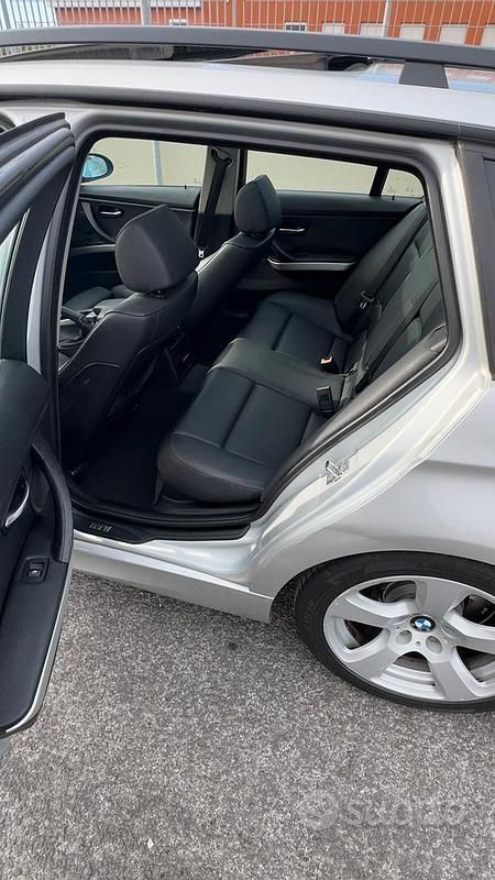 Usata BMW 320 Shadowline 163 CV (119 kW) 2005 Grigio Station wagon
