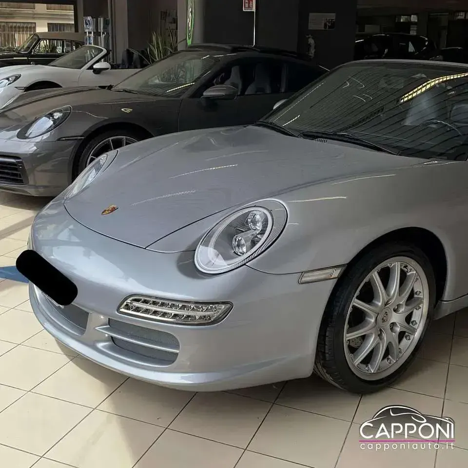 Usata Porsche 911 Carrera Cabriolet 300 CV (220 kW) 2000 Argento Cabrio