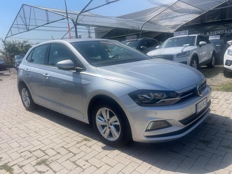 Usata VW Polo Comfortline 80 CV (58 kW) 2019 Argento Utilitaria