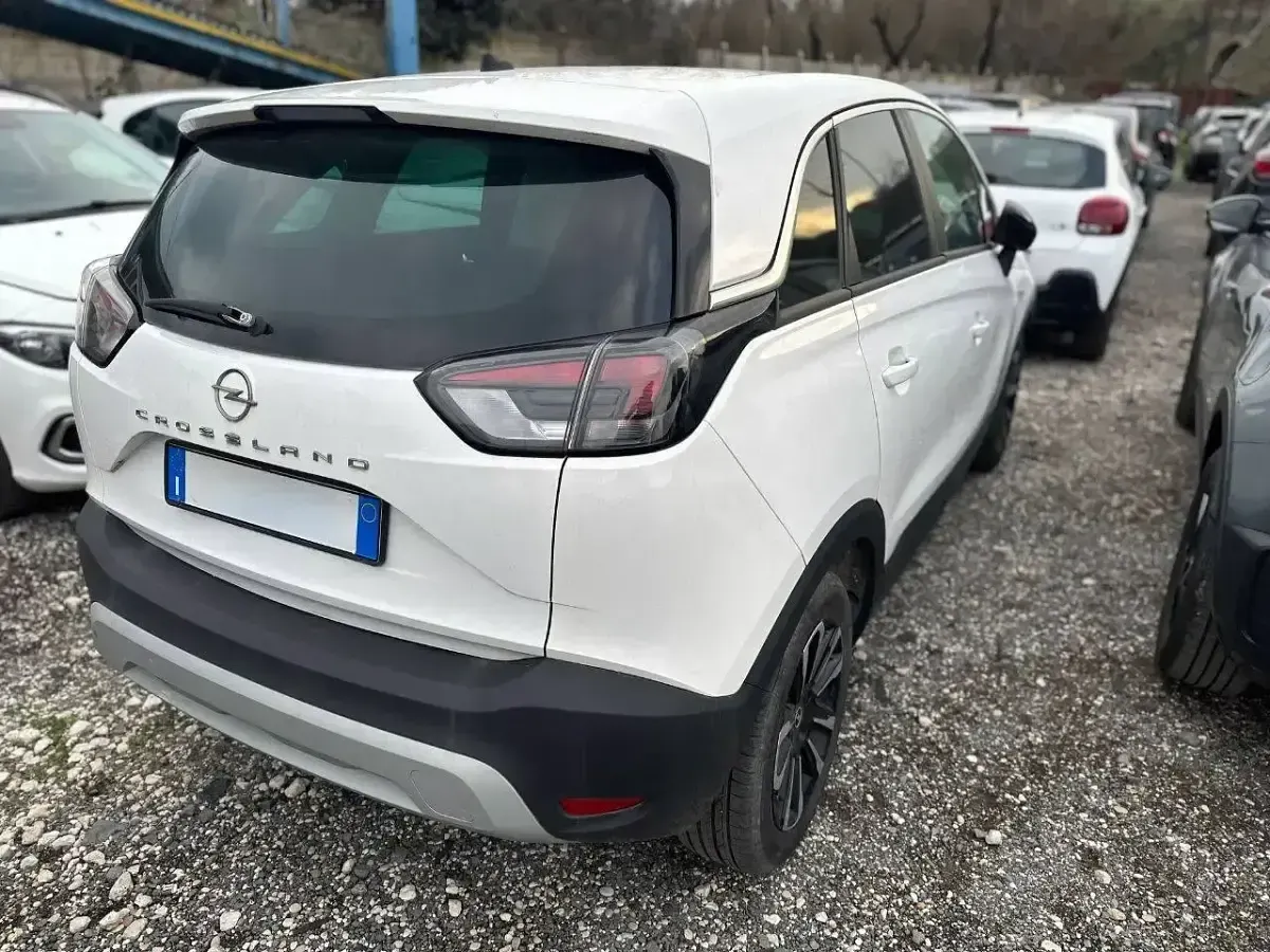 Usata Opel Crossland Elegance 110 CV (80 kW) 2023 Bianco SUV