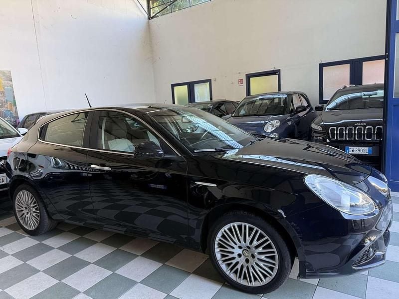 Usata Alfa Romeo Giulietta Progression 170 CV (125 kW) 2010 Nero Utilitaria
