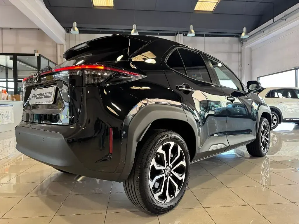 Usata Toyota Yaris Active 2023 Bianco Utilitaria