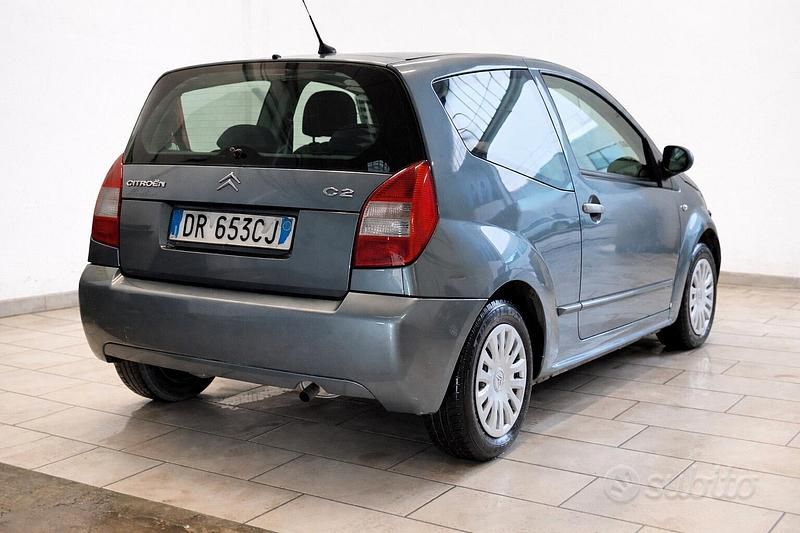Usata Citroën C2 VTR Sport 60 CV (44 kW) 2008 Grigio Utilitaria