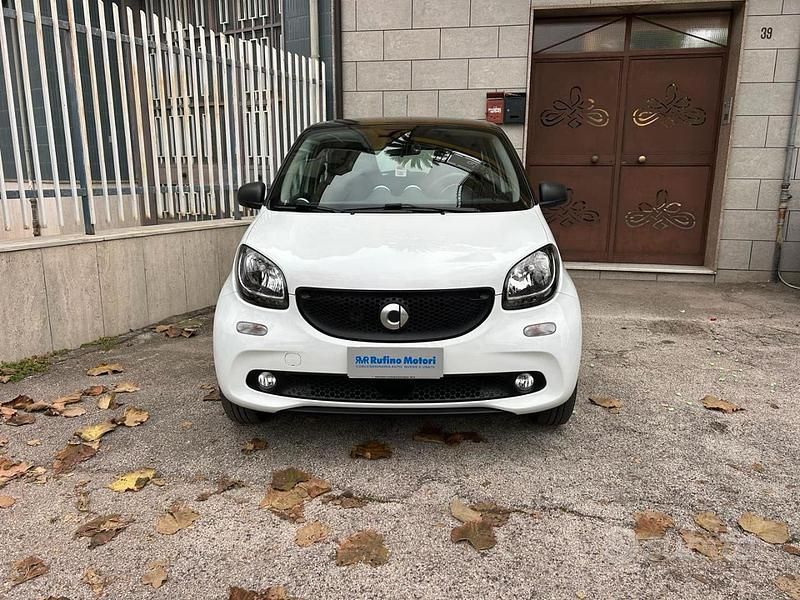 Bianco Usata 2018 Smart ForFour Passion Due volumi | 9499 € (Buon prezzo) - Immagine 1/4
