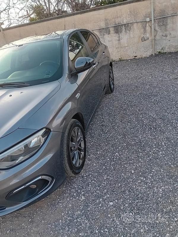Usata Fiat Tipo Lounge 119 CV (87 kW) 2017 Grigio Station wagon