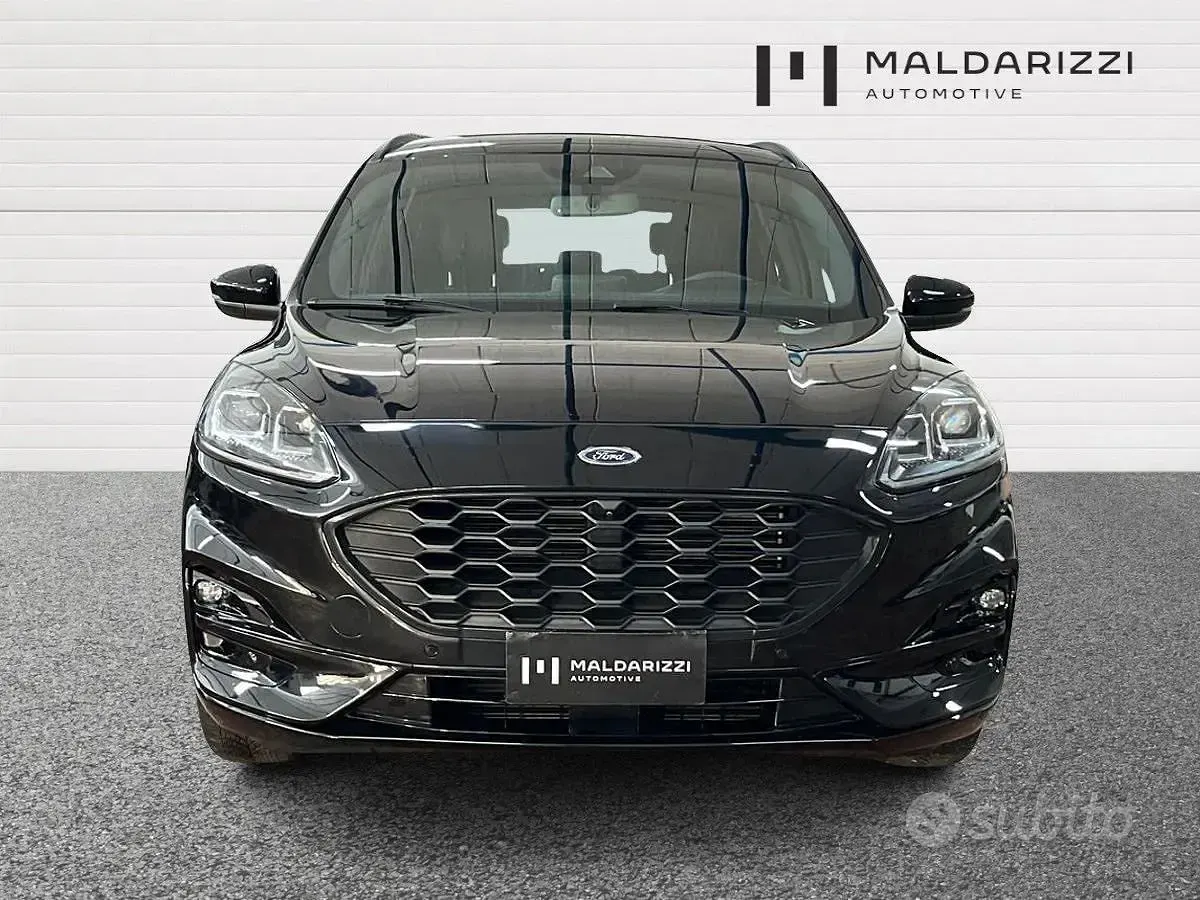 Usata Ford Kuga ST-Line X 120 CV (88 kW) 2023 Nero SUV