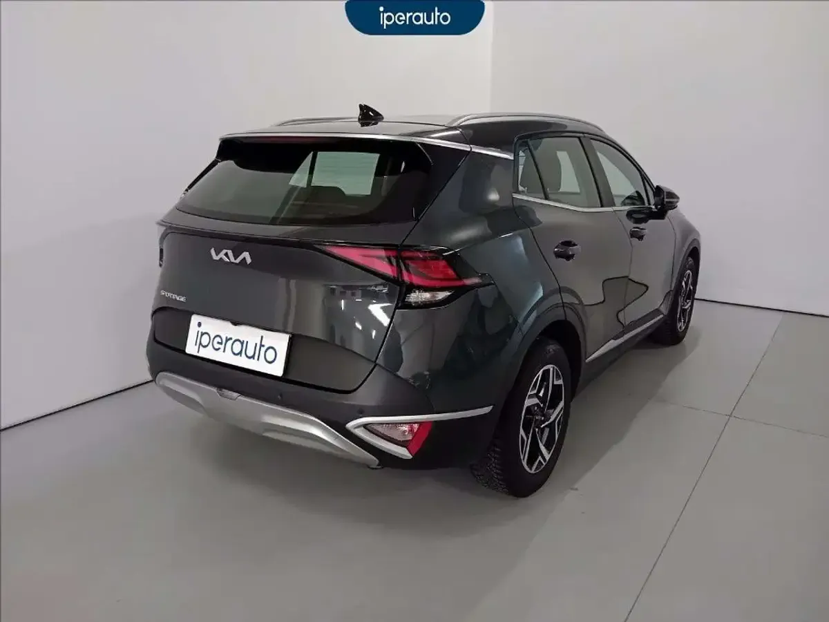 Usata Kia Sportage 136 CV (100 kW) 2023 Grigio s. SUV