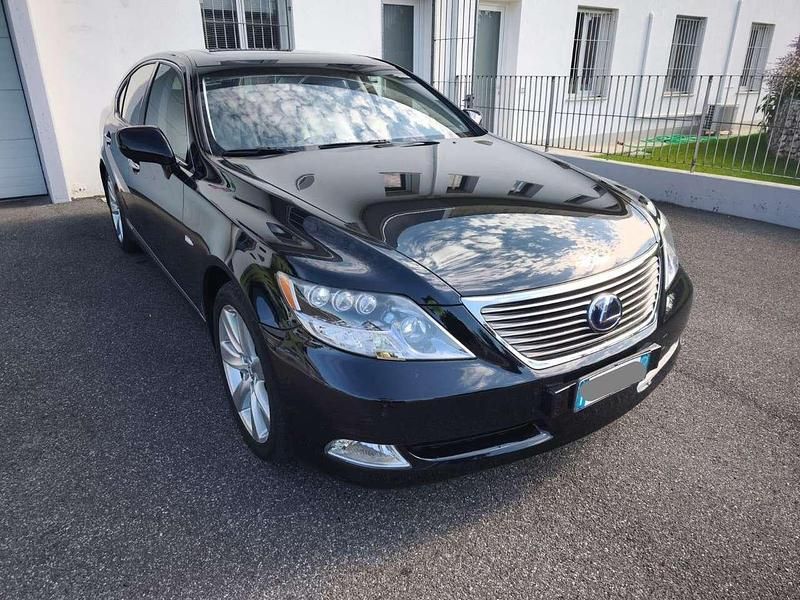 Other Usata 2009 Lexus LS600 Tre volumi | 12.500 € - Immagine 1/4