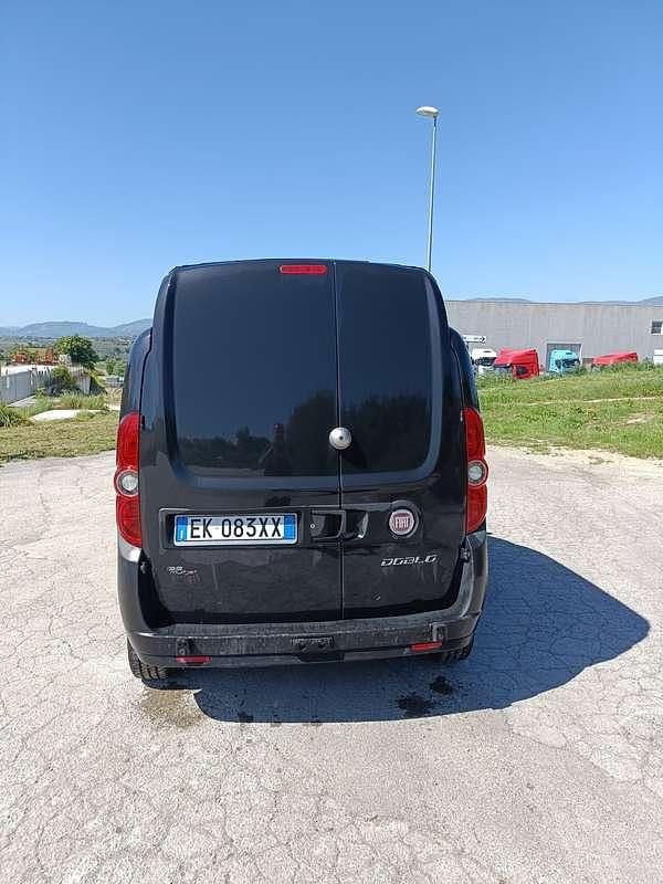 Usata Fiat Doblò Dynamic 135 CV (99 kW) 2013 Nero Monovolume
