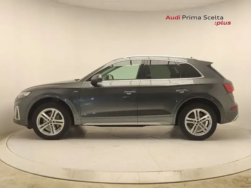 Usata Audi Q5 Business 204 CV (150 kW) 2021 Grigio daytona perla SUV