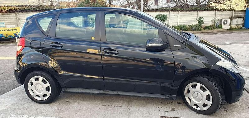 Usata Mercedes A160 95 CV (69 kW) 2009 Nero Monovolume