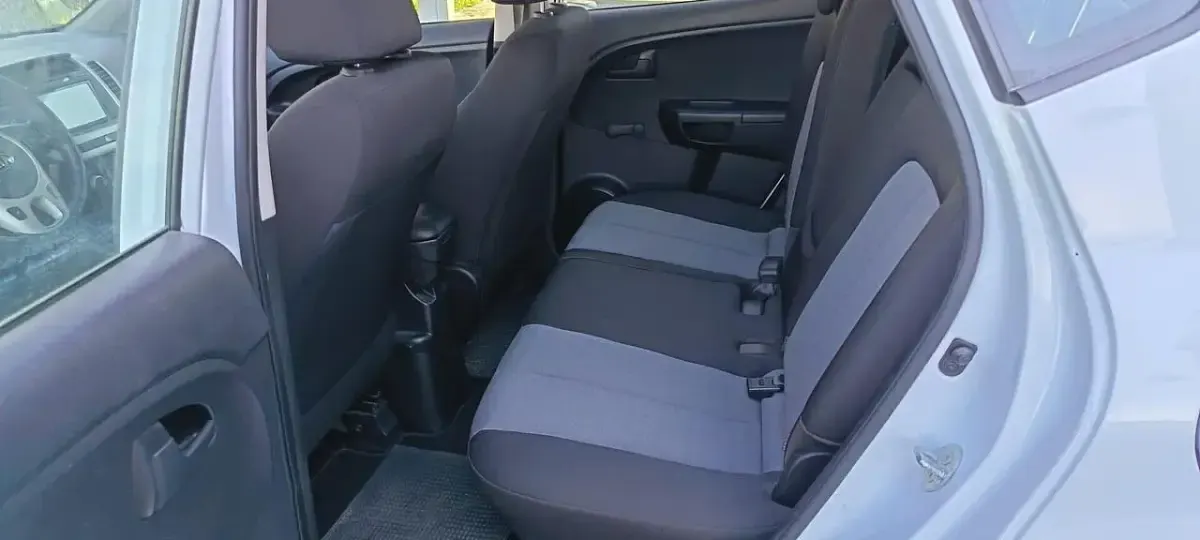 Usata Kia Venga 89 CV (65 kW) 2016 Bianco Utilitaria